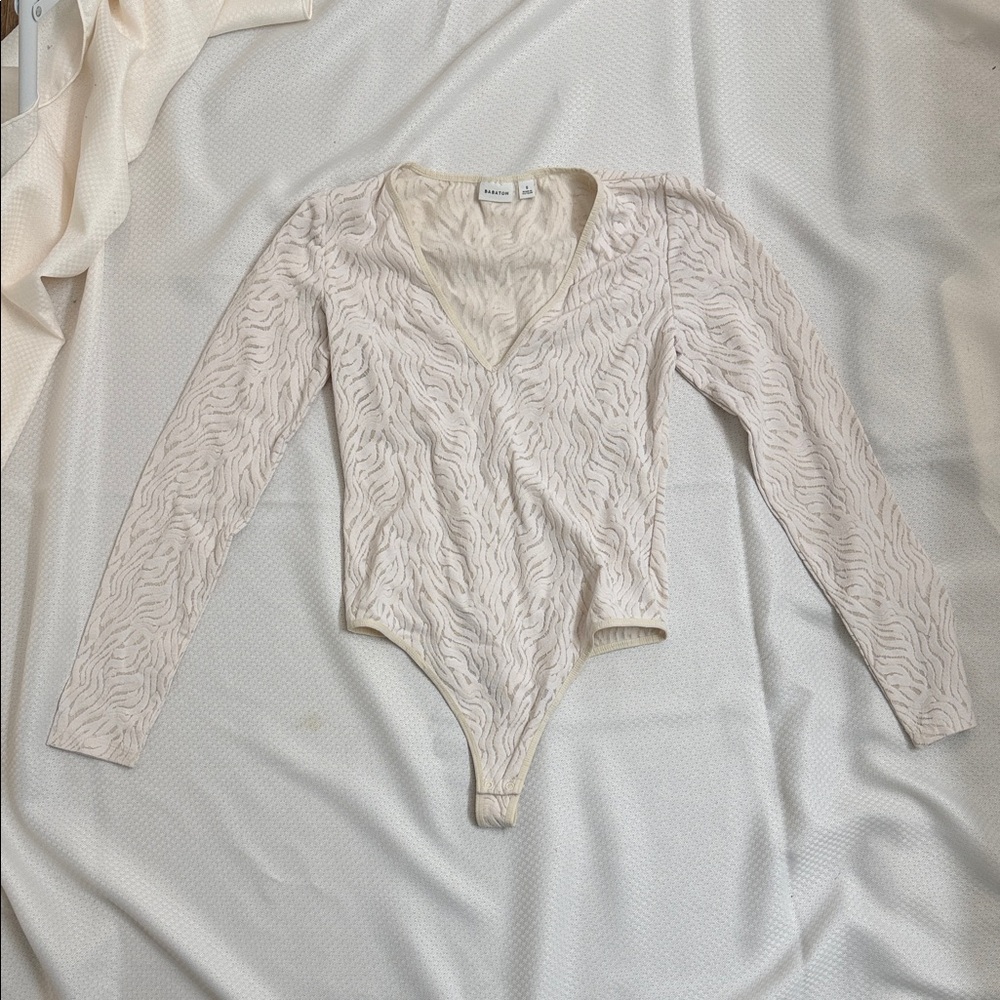Babaton Textured Cream Bodysuit Size Small‎
